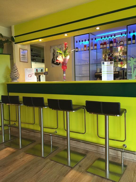 Aux Lys De Chablis Hotel Ngoại thất bức ảnh